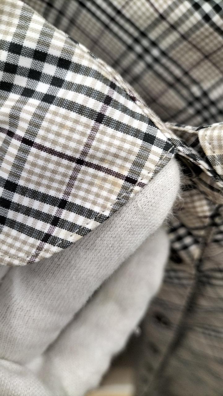 うっすらシミあり