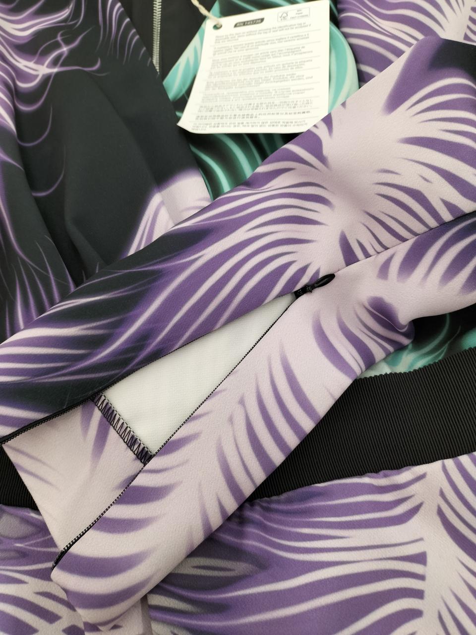 袖ファスナーあり