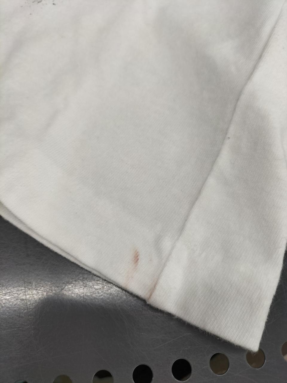 裾にヨゴレあり