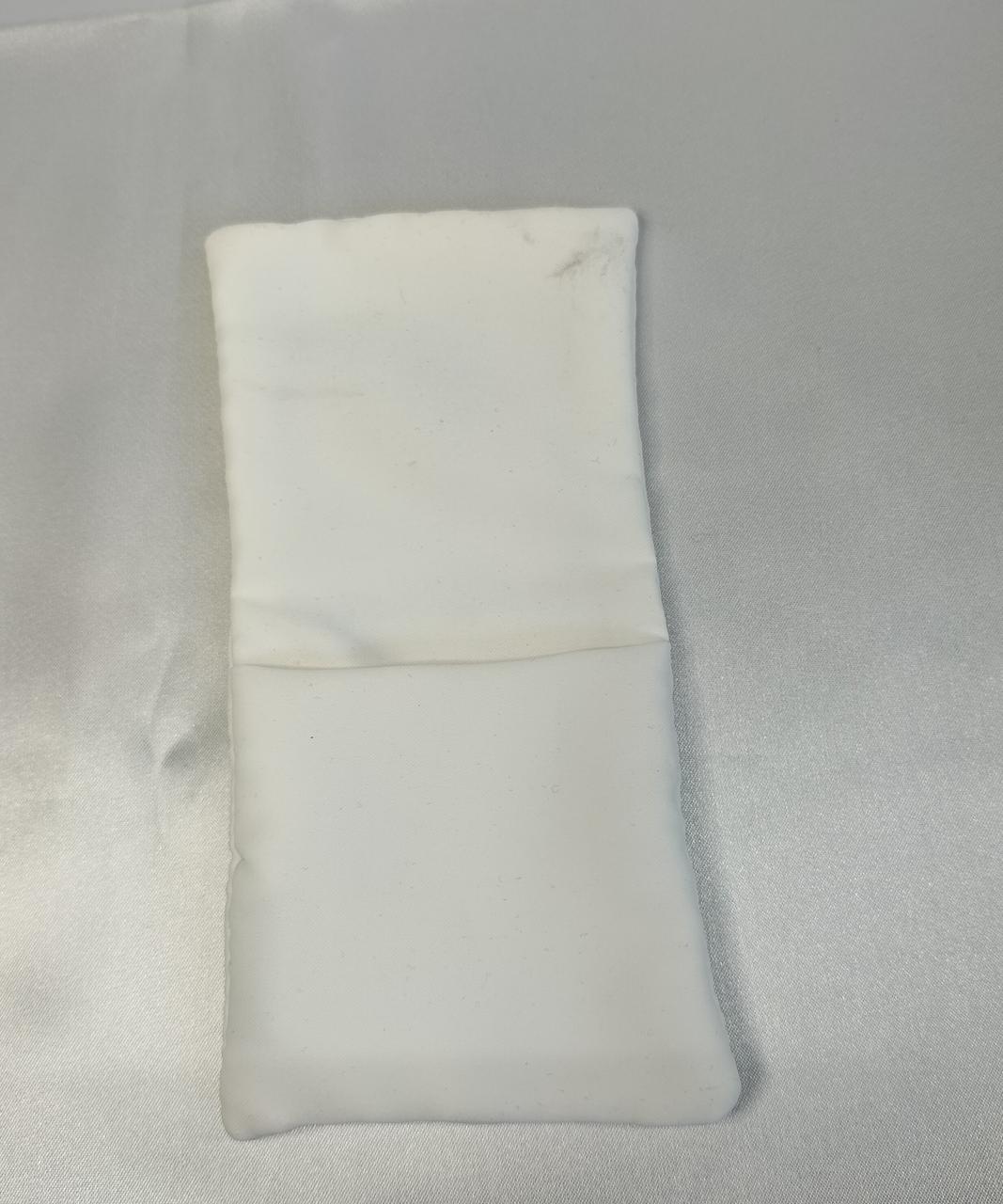保護袋に汚れあり