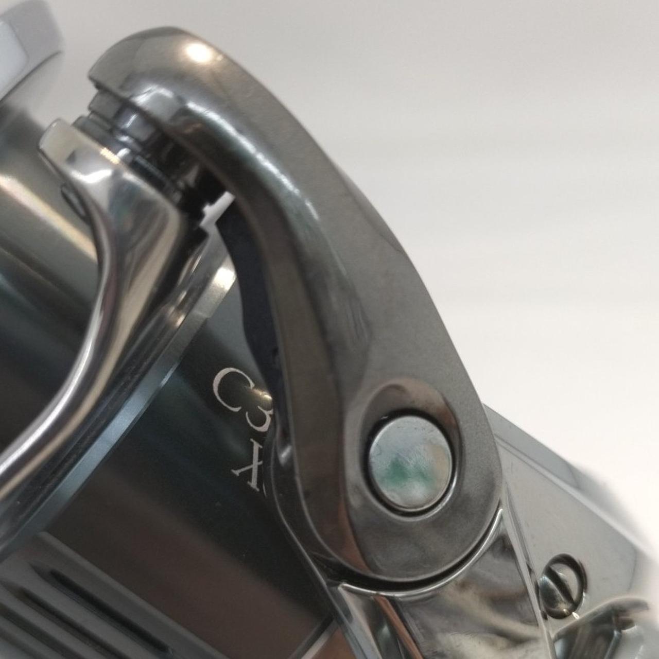 ラインローラー付近に傷があります