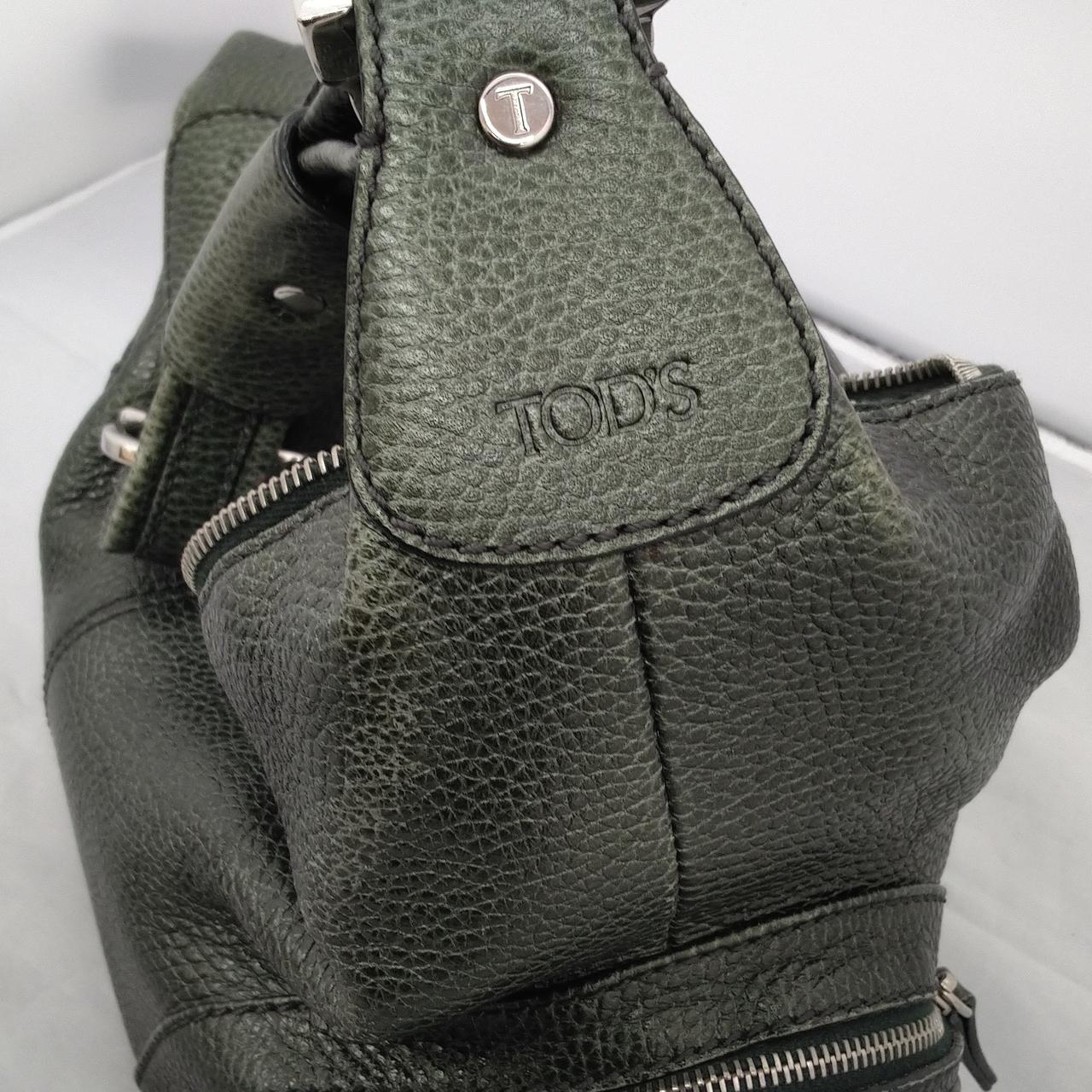 角部分色褪せしています。