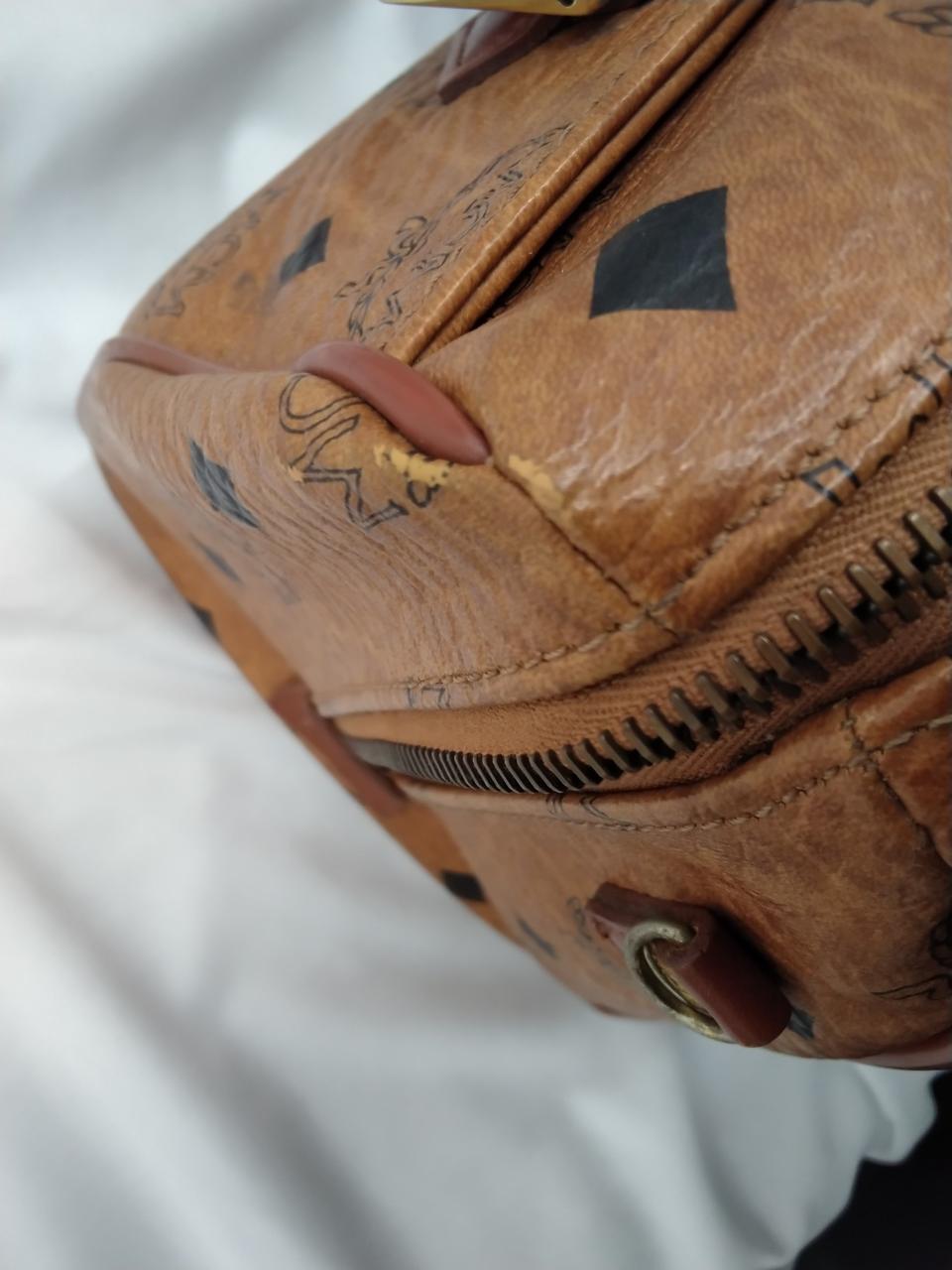 角にスレがございます。