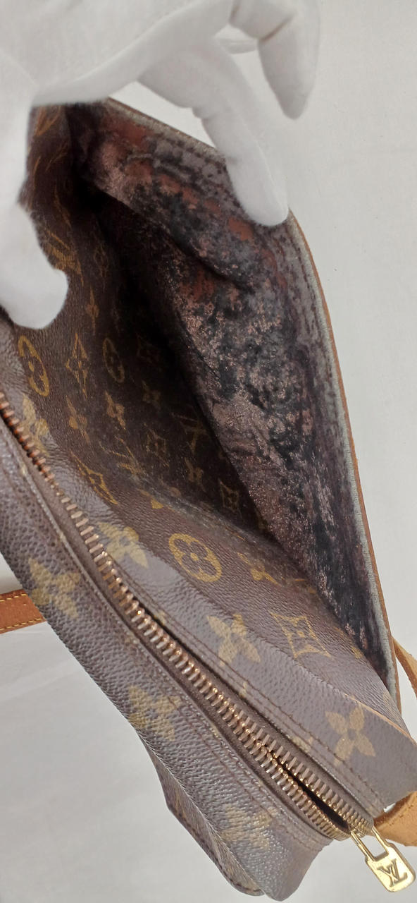 劣化、ベタつきあり