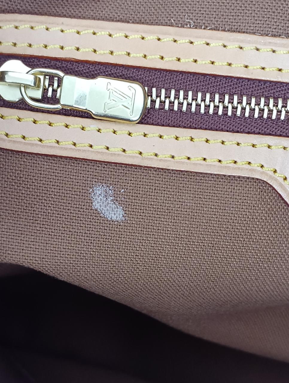 内側白い汚れあり