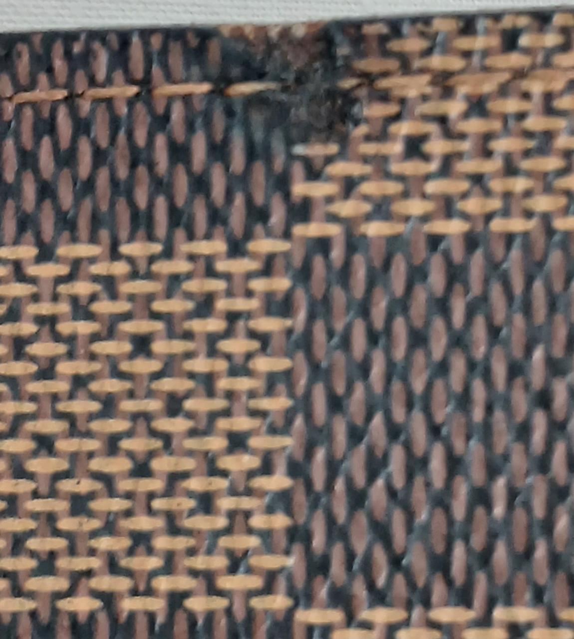 焦げのような跡有り