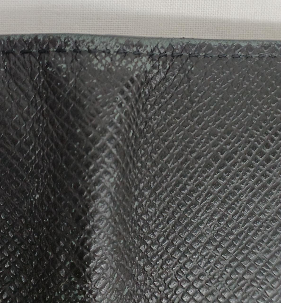 角スレキズあり