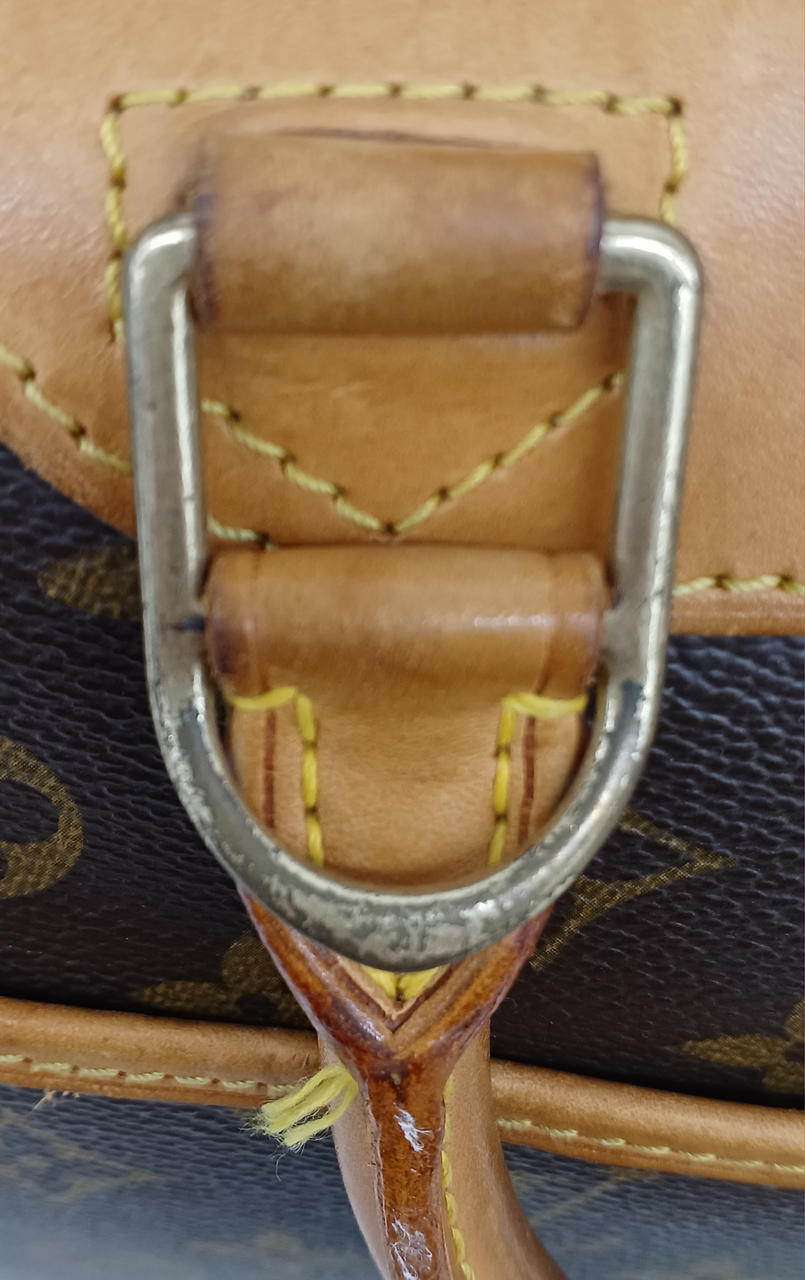 金具剥がれ有り