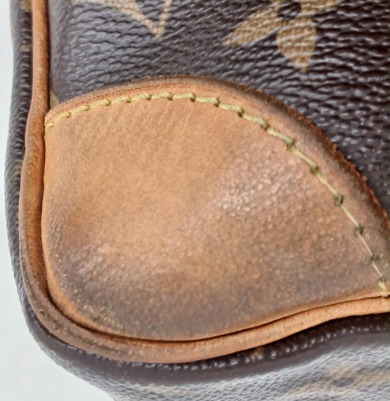 スレキズ汚れ有り