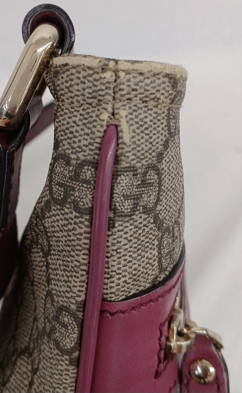 角スレキズあり