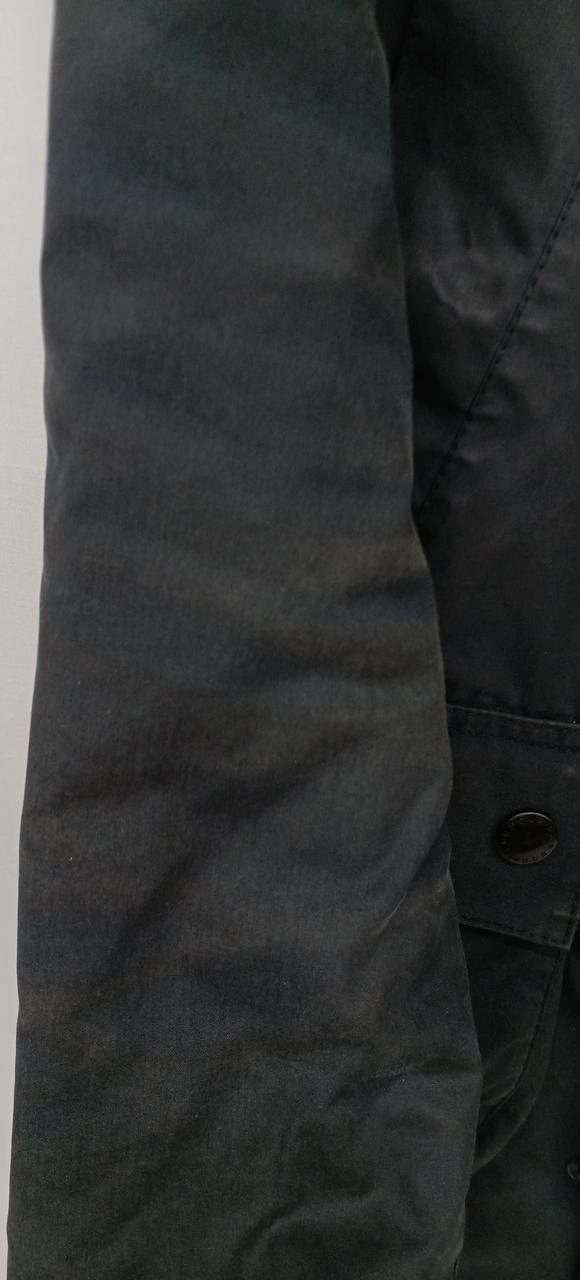 スレキズあり・シワ跡有り