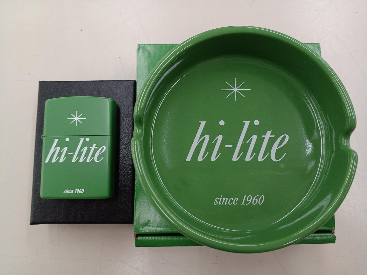 hi-liteオリジナル卓上灰皿 65周年記念モデル〈グリーン〉 ハイライト hi-liteオリジナル卓上灰皿 65周年記念モデル