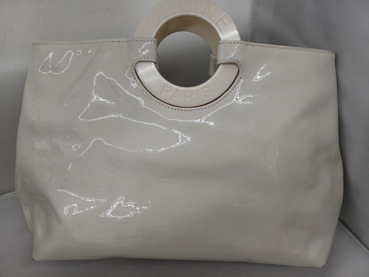 使用感あるお品物になります。