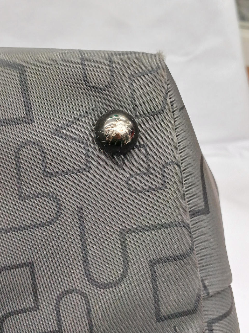 底　スレ、傷4ヶ所あり