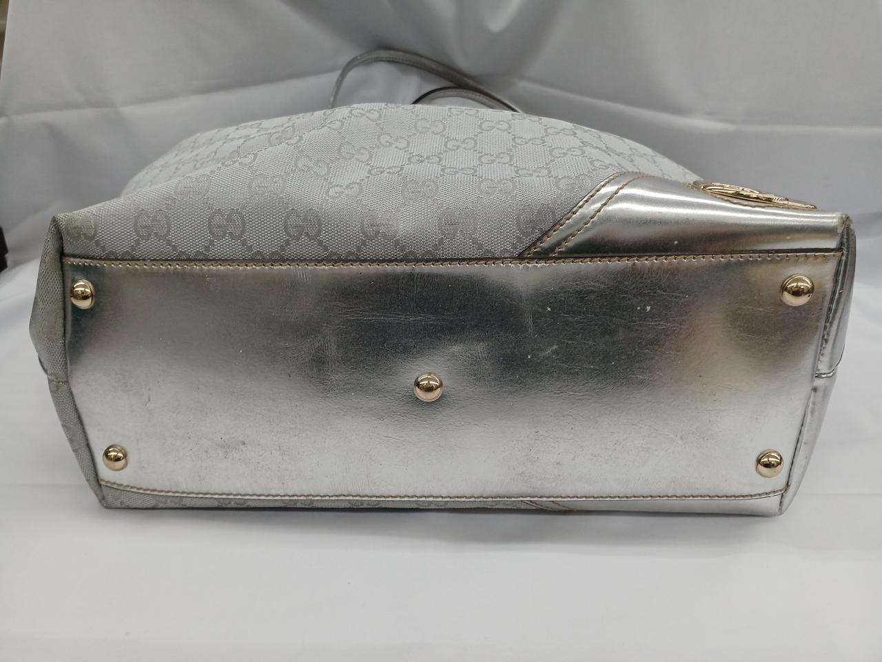 底面　キズ、汚れあり