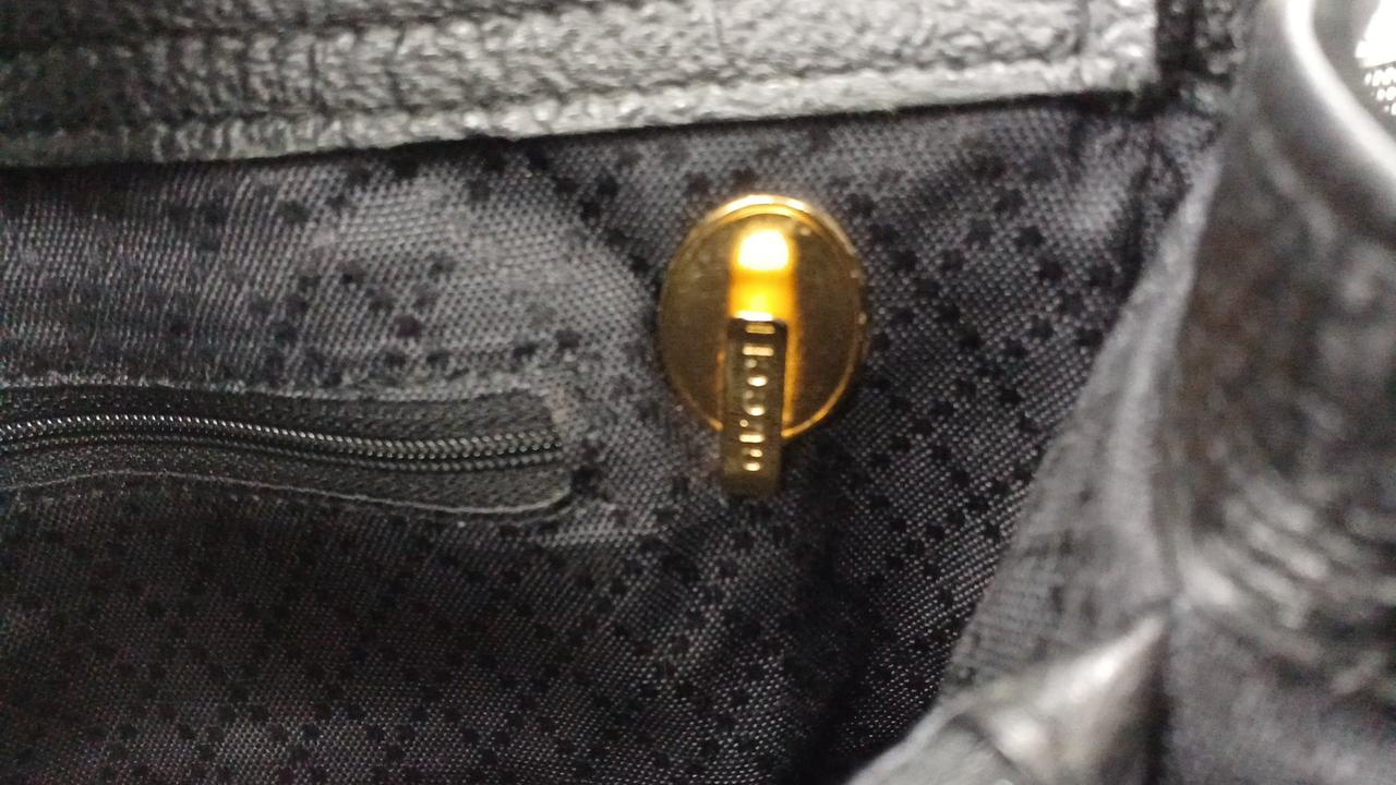 金具にロゴあり