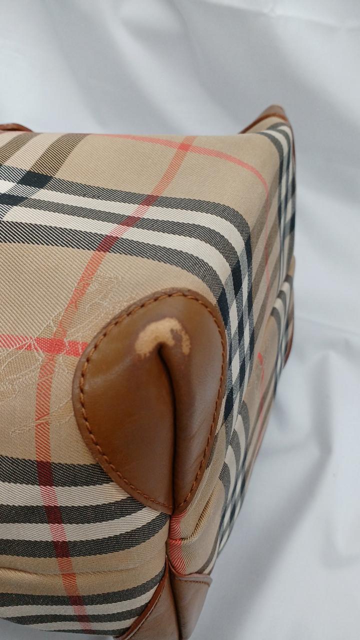 角スレあり　(四角とも)