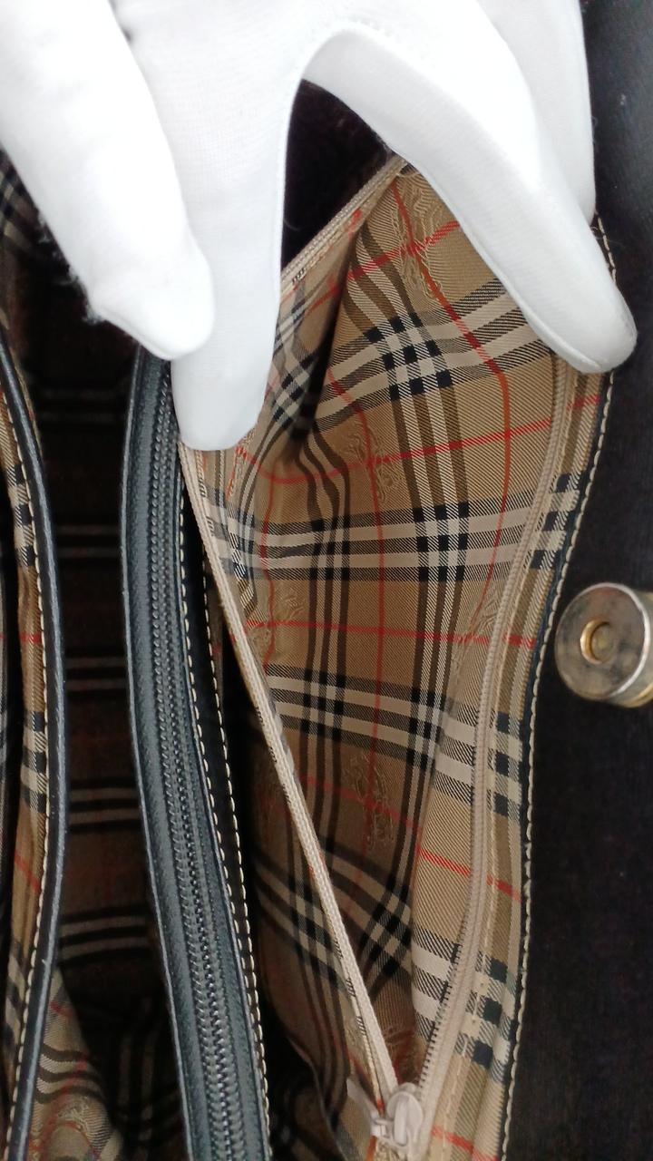 ジッパーポケット内部