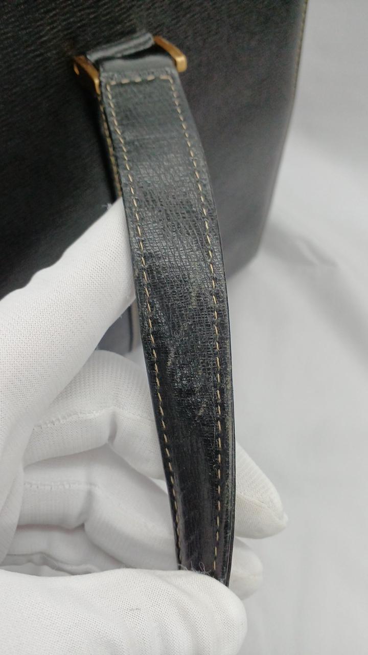 ベルトにイタミあり