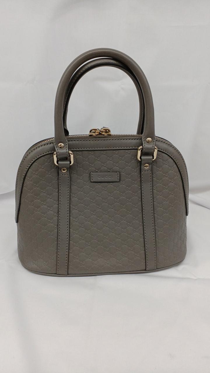 持ち手を上げた状態