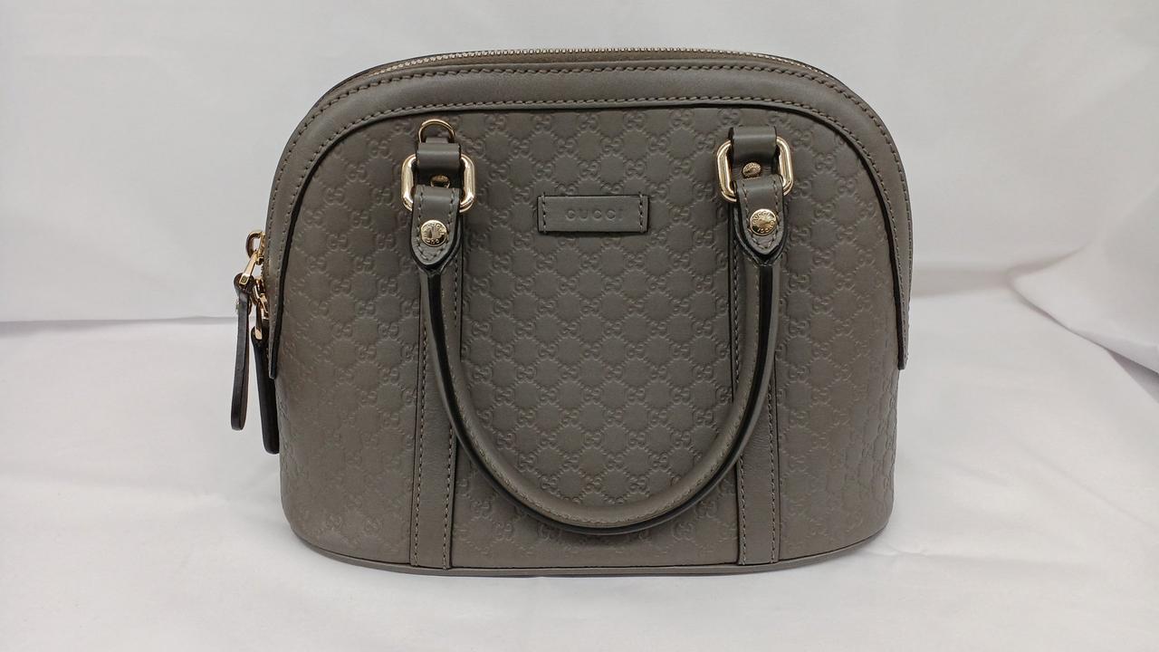 GUCCIのハンドバッグです。
