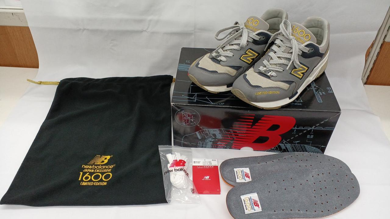 new balance27cmスニーカー