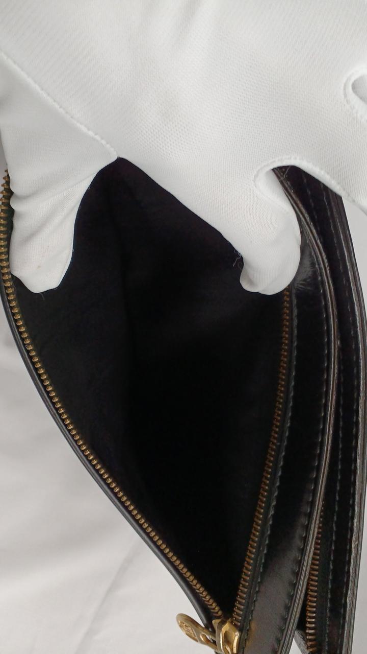 外側ジッパーポケット