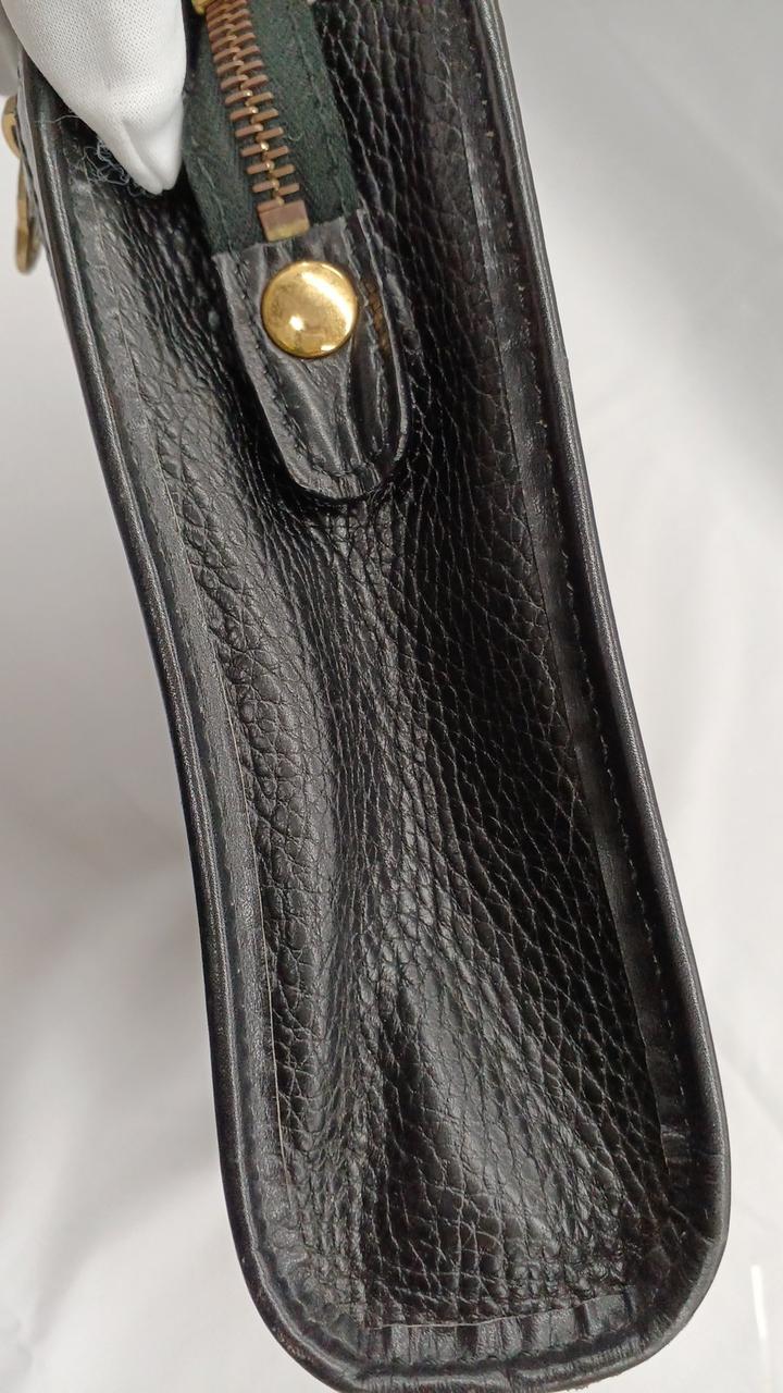 側面　くたびれ感あり