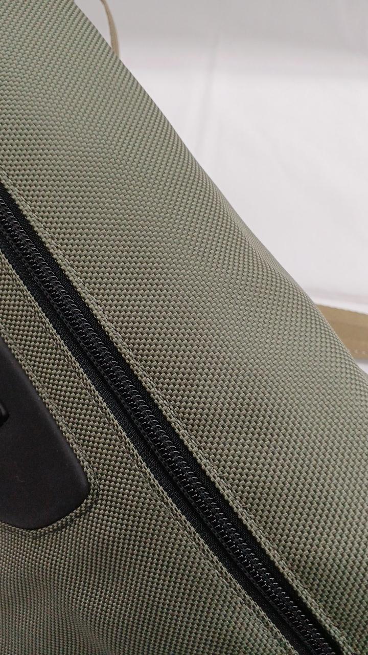 表面薄いシミあり