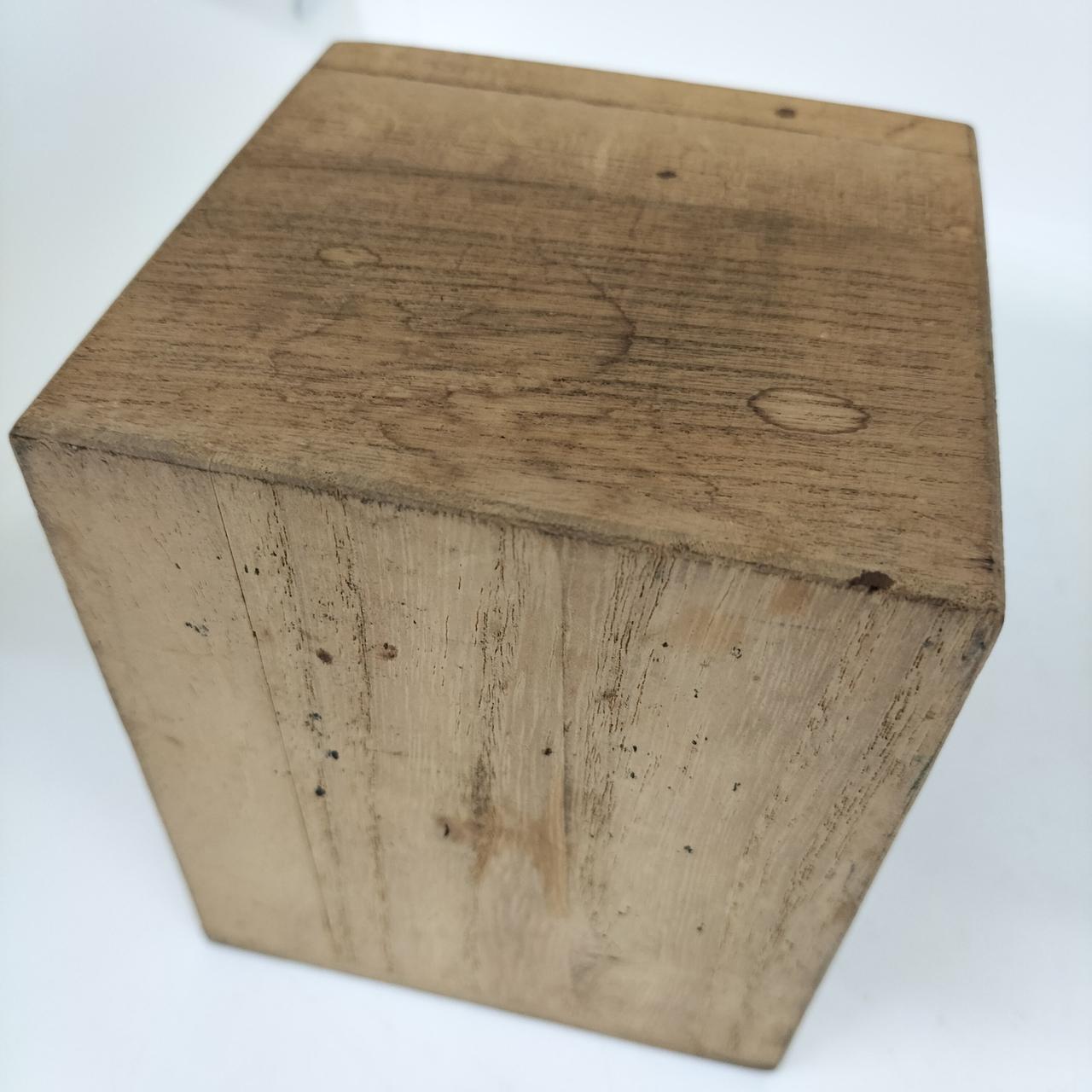 しみ、汚れあり