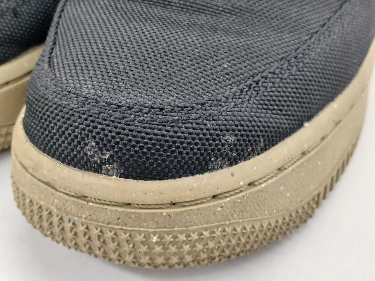 左つまさき　汚れあり