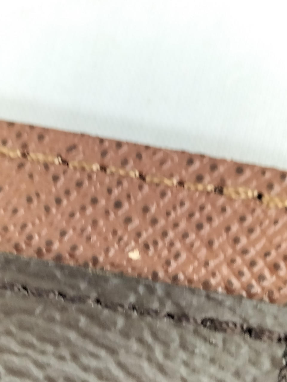 一箇所欠けてる部分あり