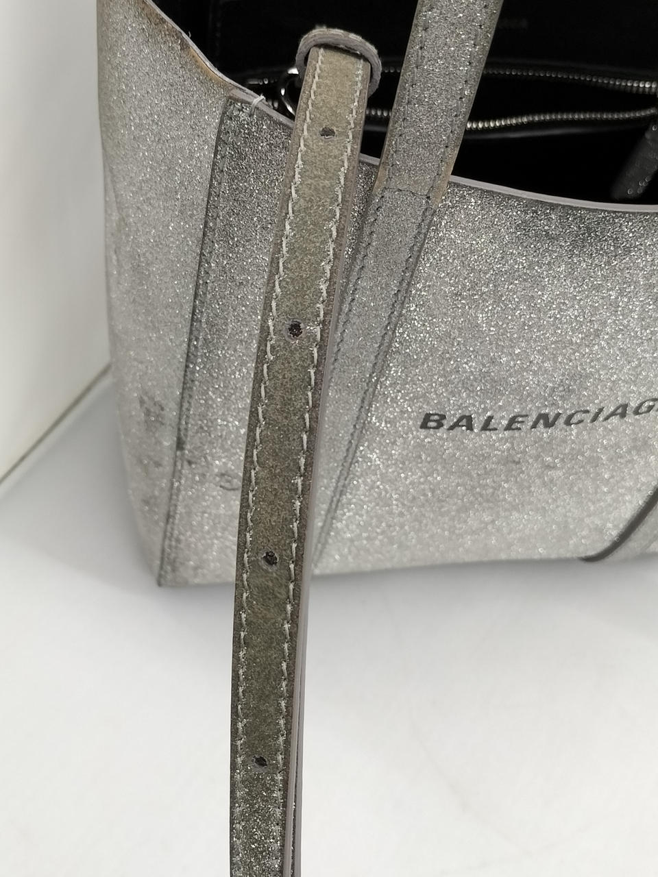 ベルト塗装剥げあり