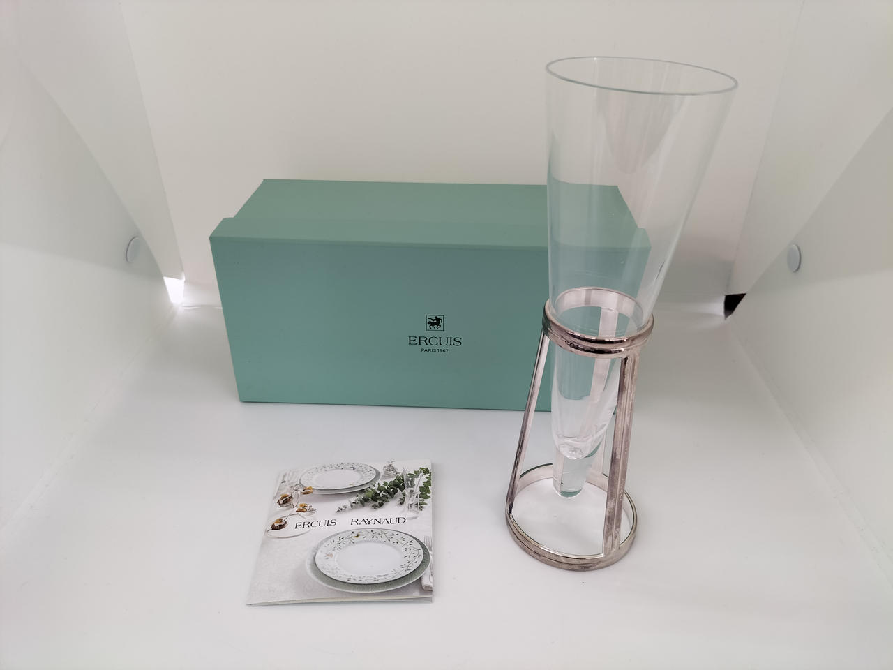 オシャレなシャンパングラスです。