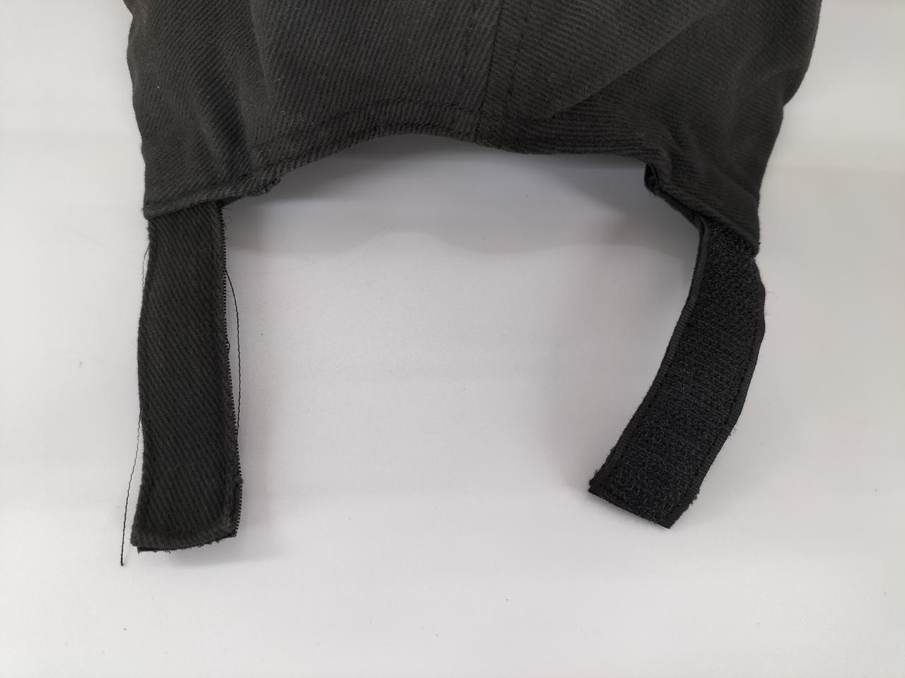 糸のほつれあり