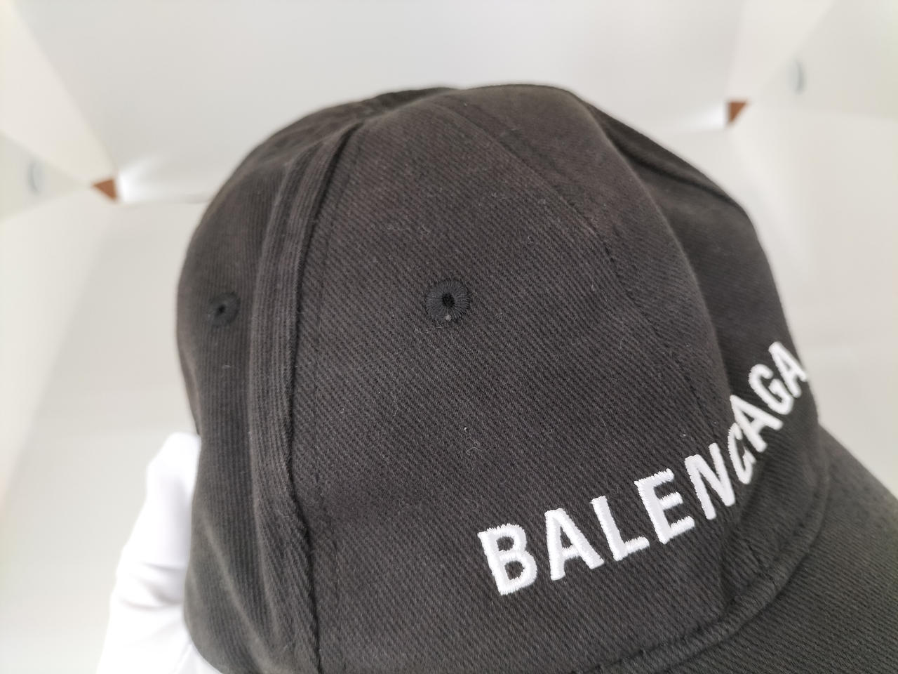 やや色焼けあり