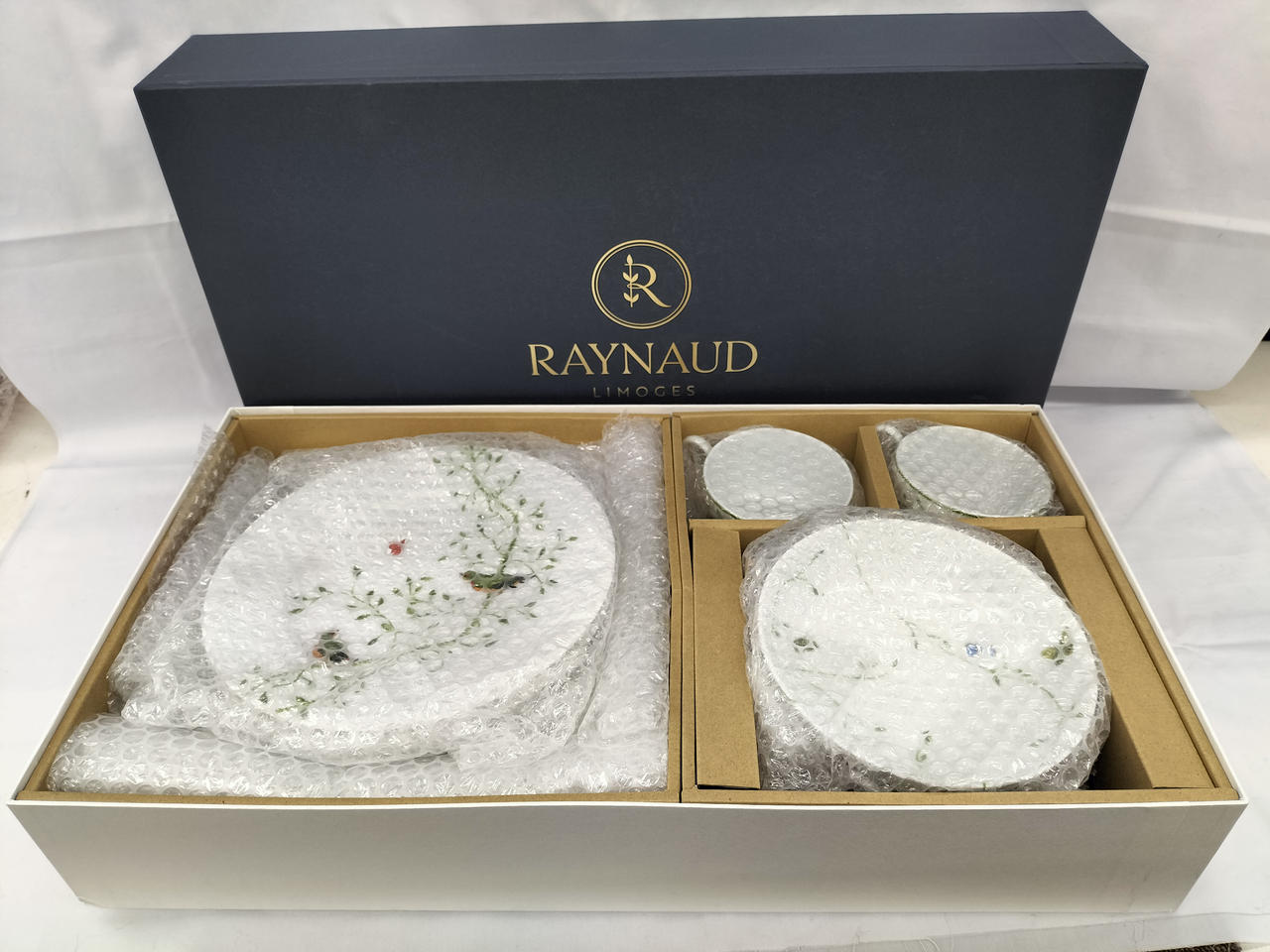 未使用 レイノー ヒストリーナチュール 6枚セット デザートプレート 箱入り 未使用 レイノー ヒストリーナチュール 6枚セット デザートプレート 箱入り