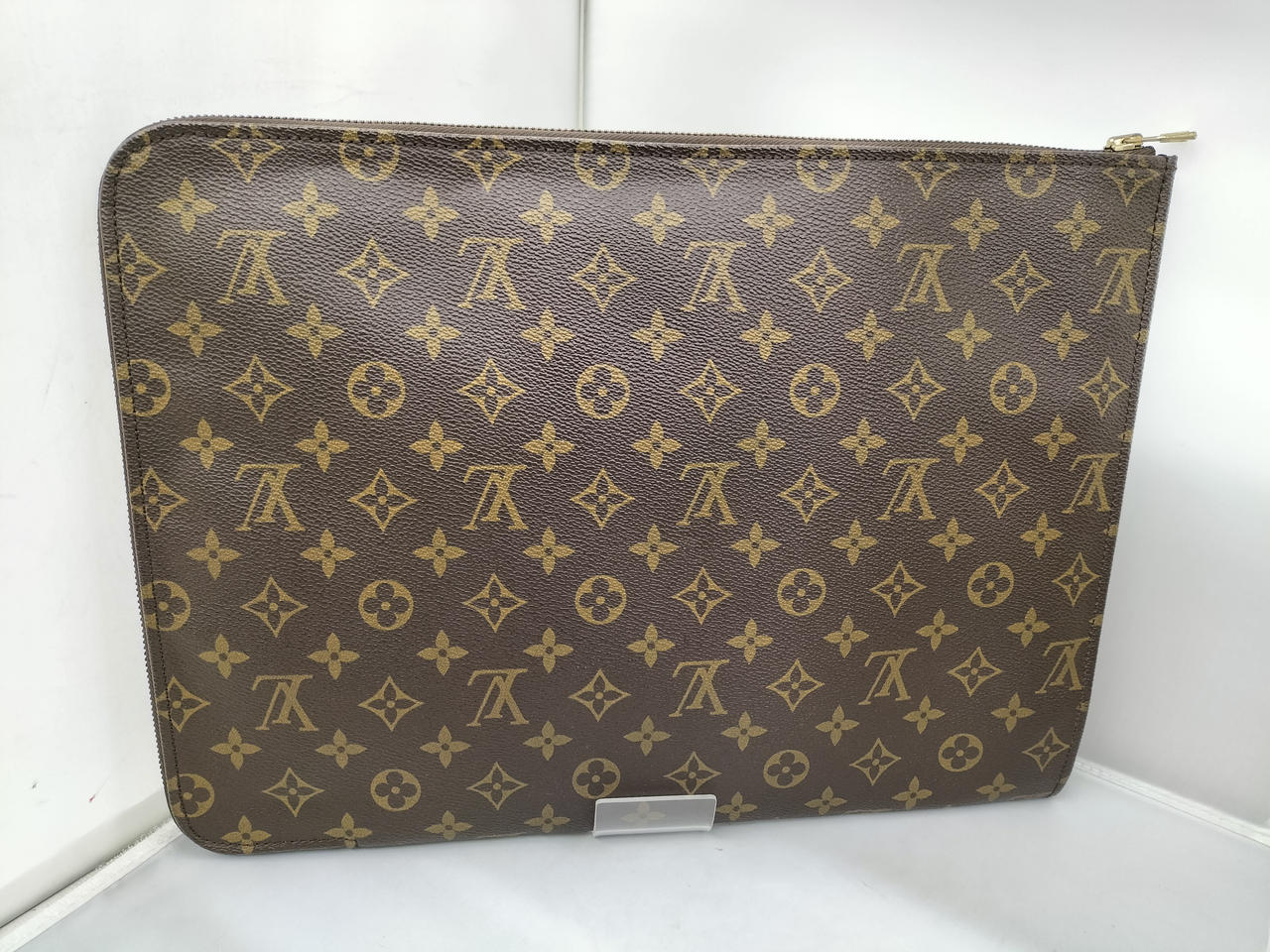 内部は広々収納性抜群です！