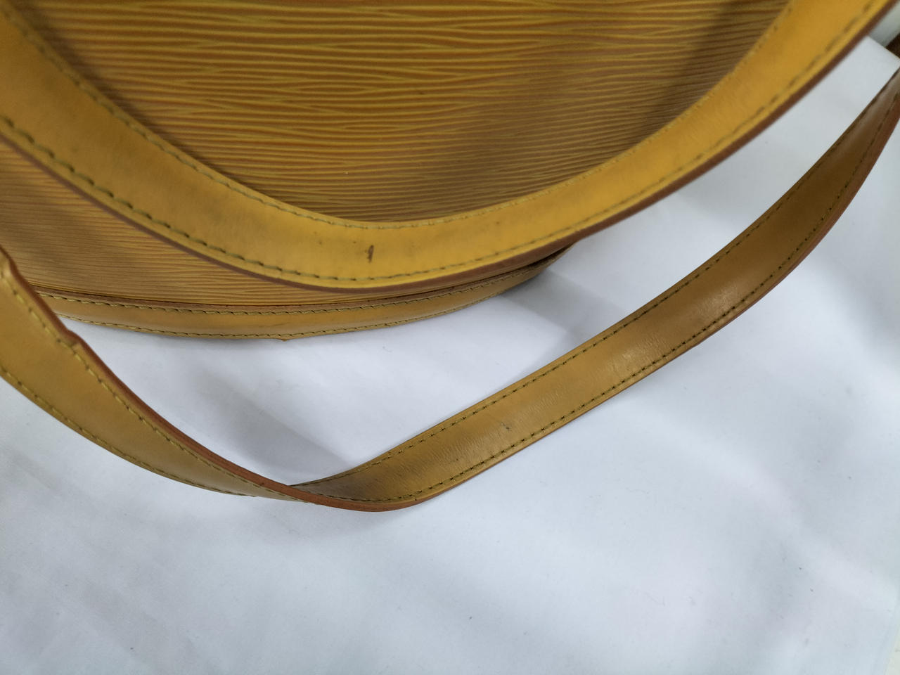 持ち手内側汚れあり