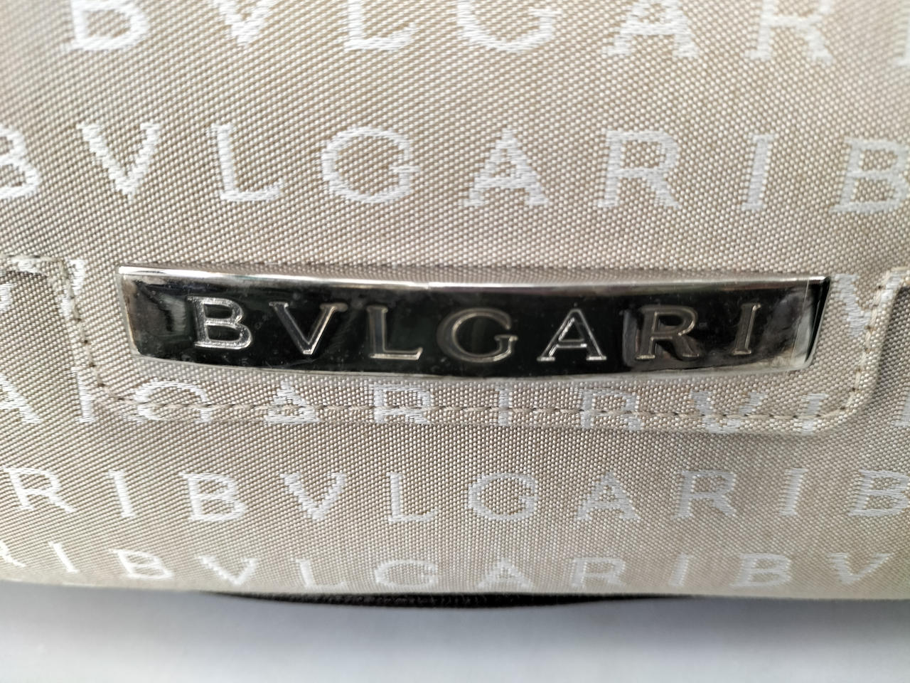 保護フィルムついてます