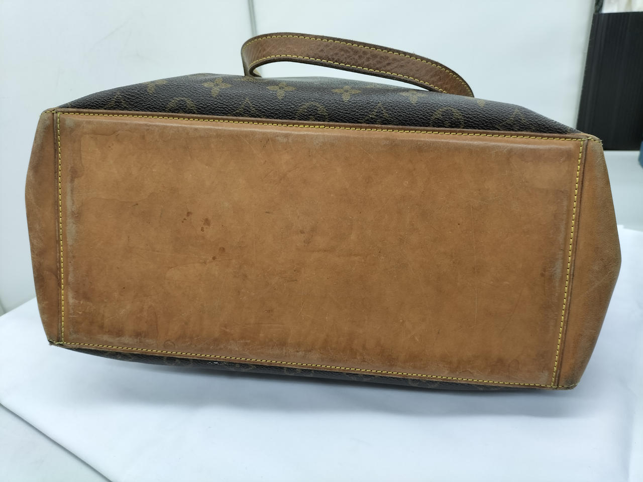 底面イタミあり