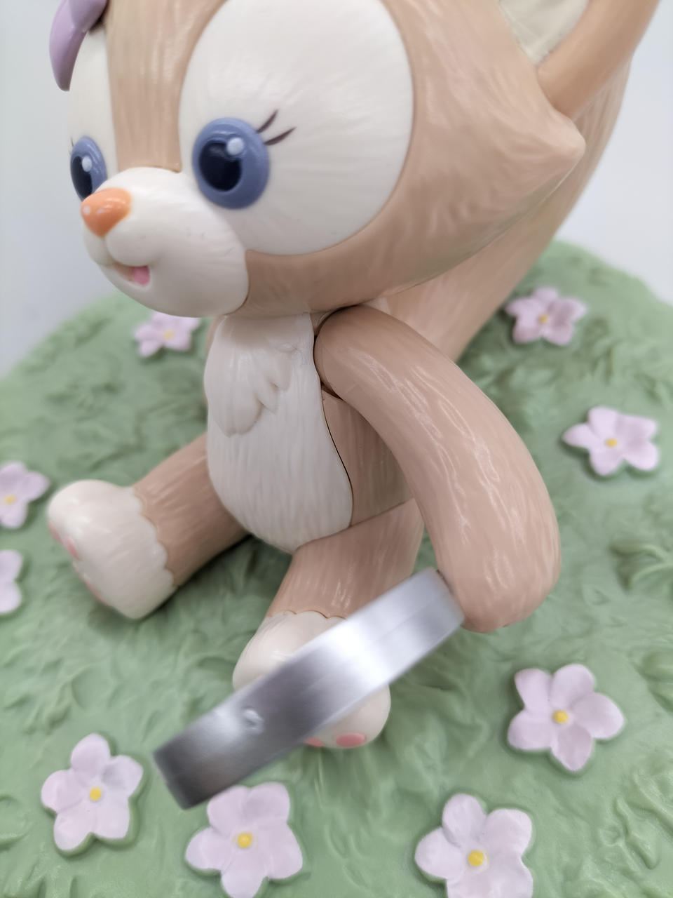 腕のパーツが動かせます。