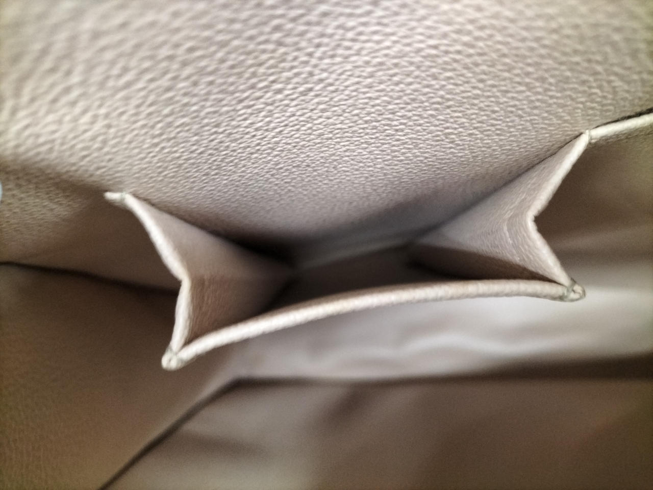 内側小ポケット