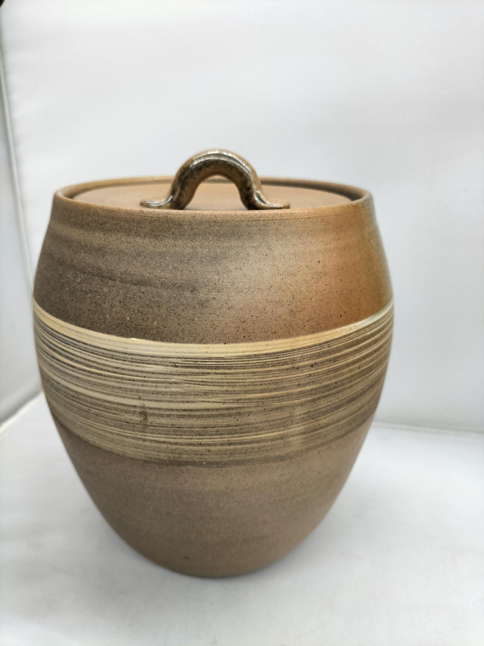 高さ　約19cm
幅　約16cm