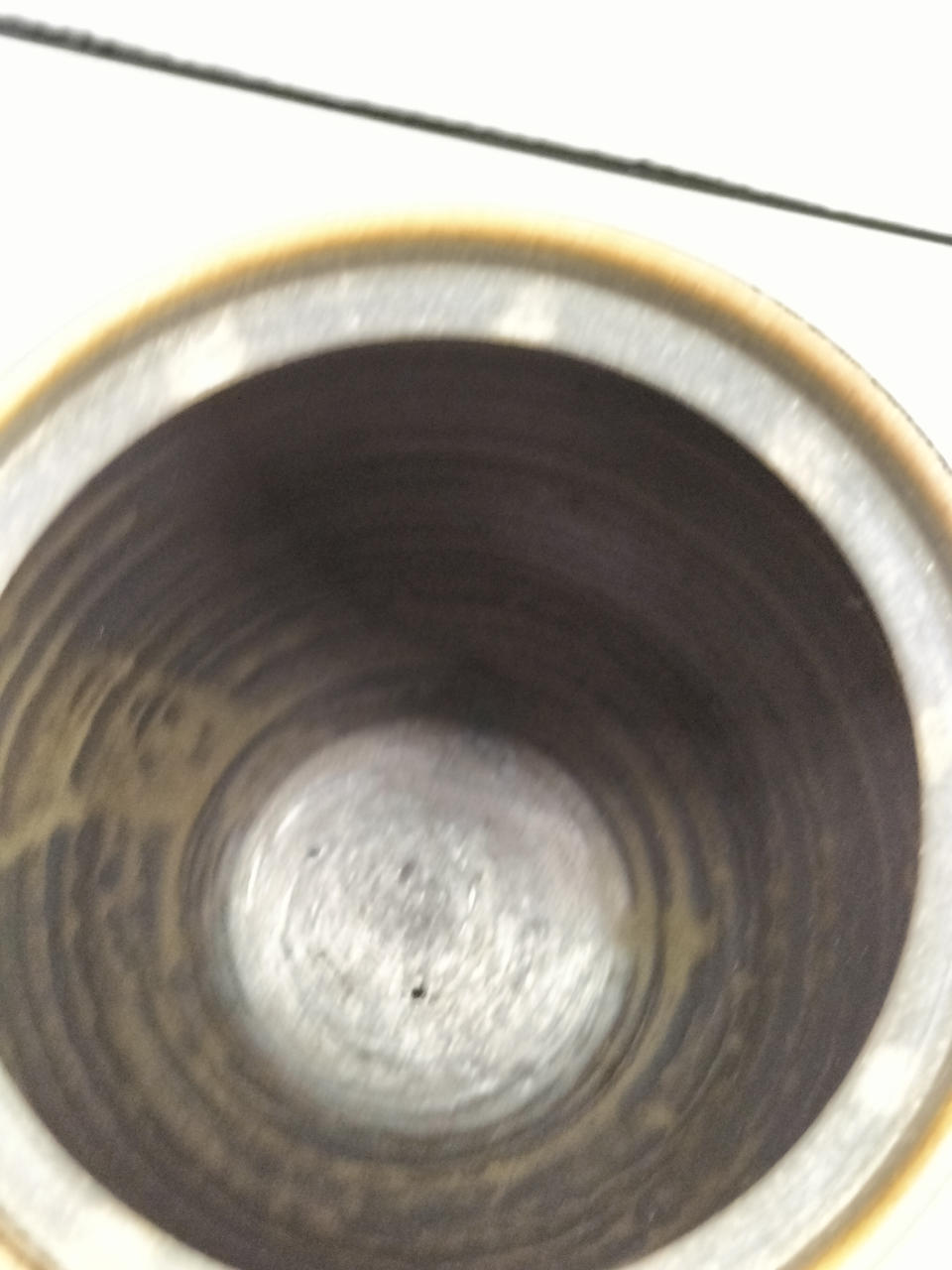 内側　汚れあり