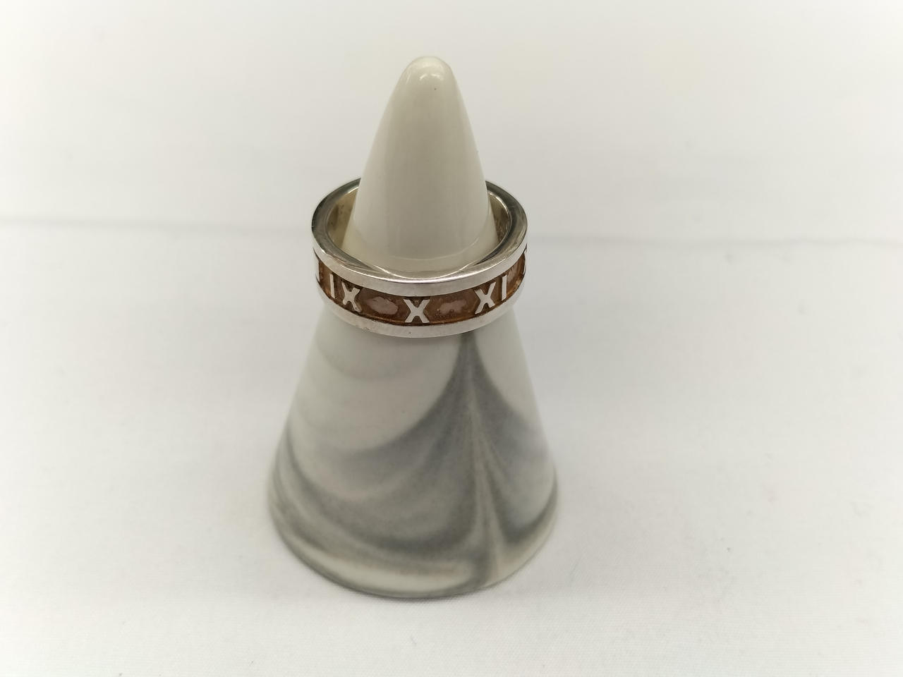 ティファニーのシルバー925のリングです