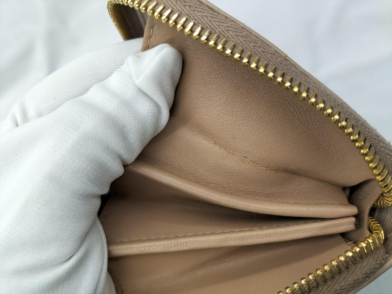 側面イタミあり