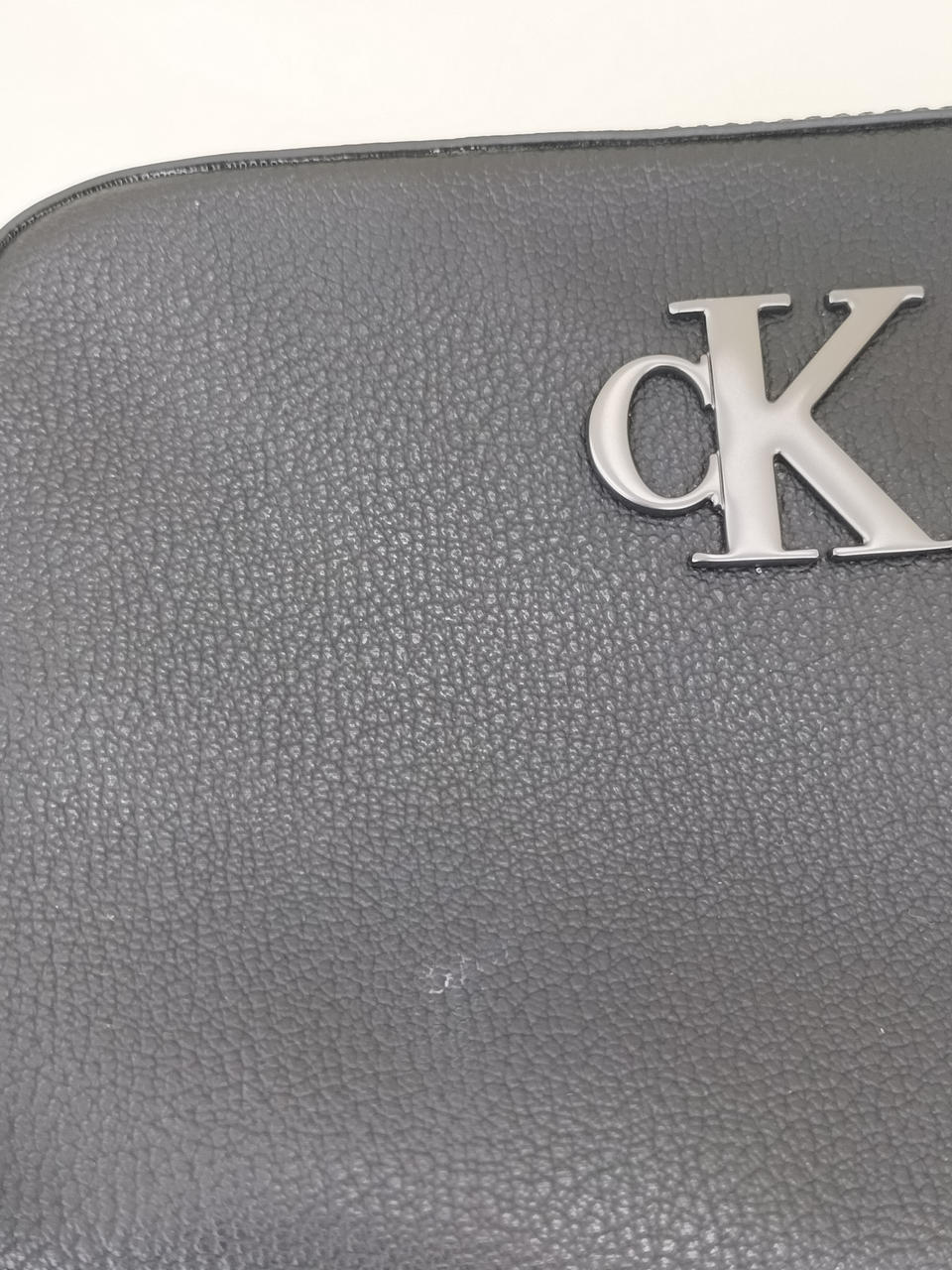 やや白汚れあり