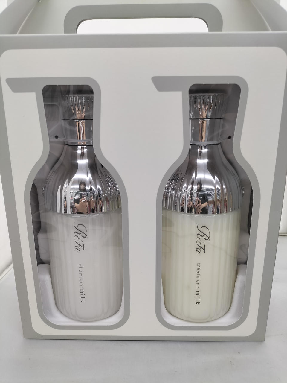 衛生品売り場にて店舗販売もしております。