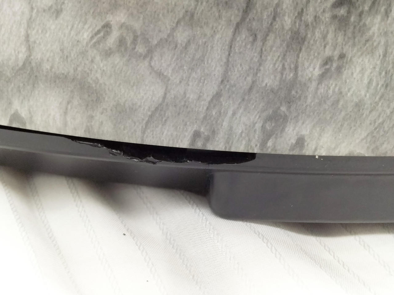 一部　割れ箇所あり